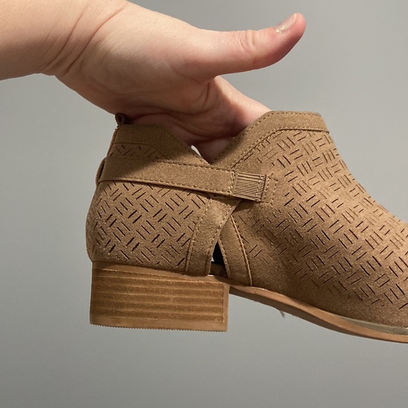 Tan booties pointed toes thick sticking and breathable weaving 10w C est. 1946 - Picture 12 of 14